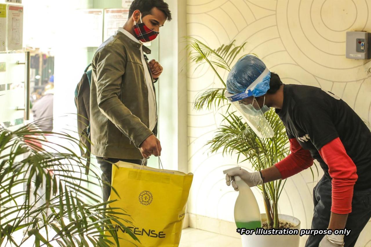 Collection O 76248 D Crown Hotel New Delhi